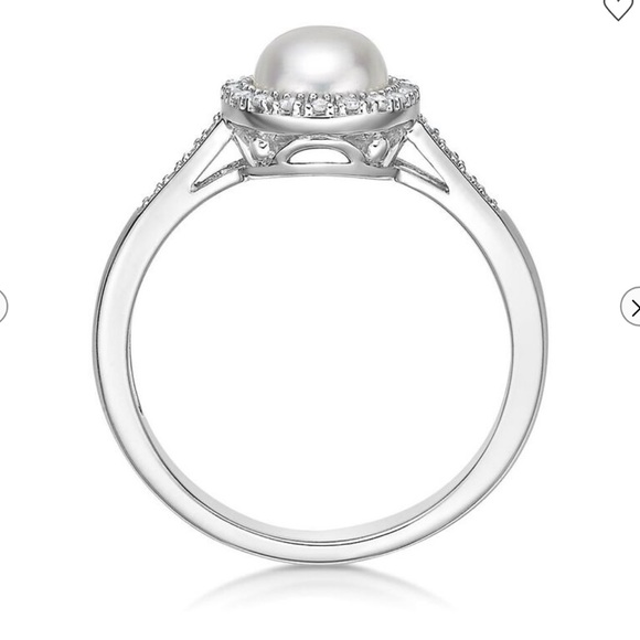 Helzberg freshwater Cultured Pearl & 1/8 ct. tw. Diamond Ring in Sterling Silver - Picture 7 of 8